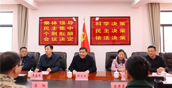 巩文生率队走访慰问部队官兵、消防救援队员和公安民警